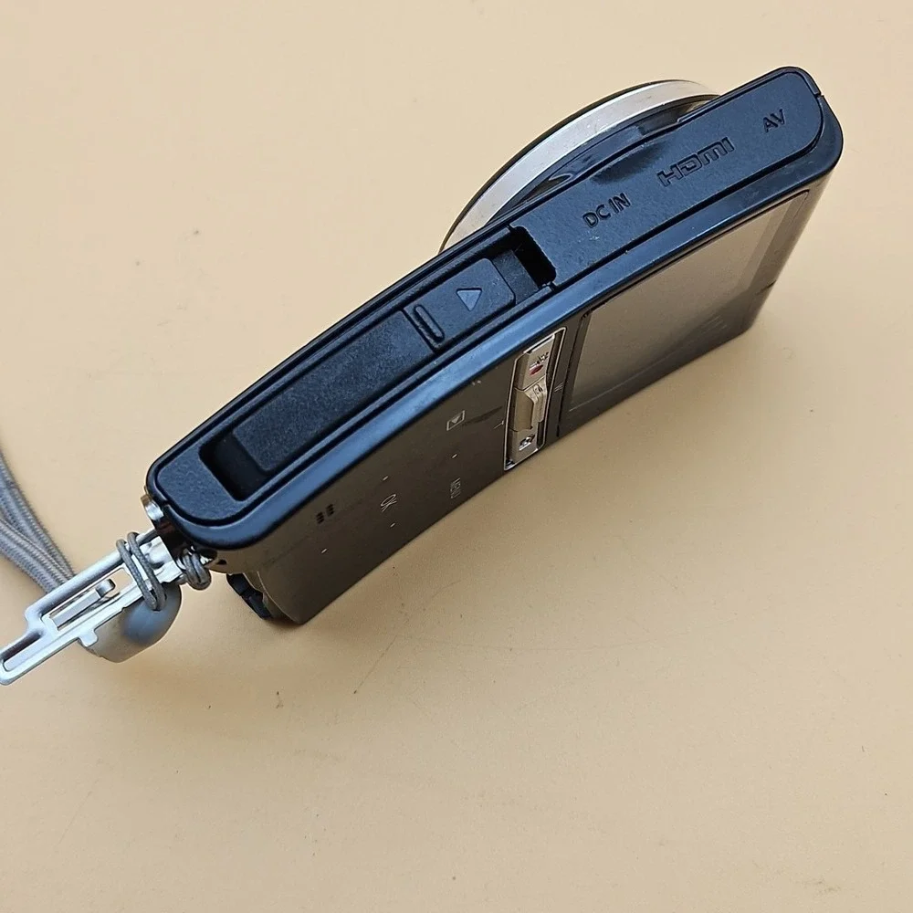 Samsung Pocket HD Digital Camcorder Camera HMX-U20 Black UNTESTED AS IS FOR PART
